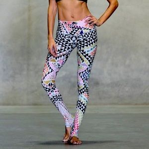 Niyama Sol Kaleidoscope Legging - Size M - hardly worn
